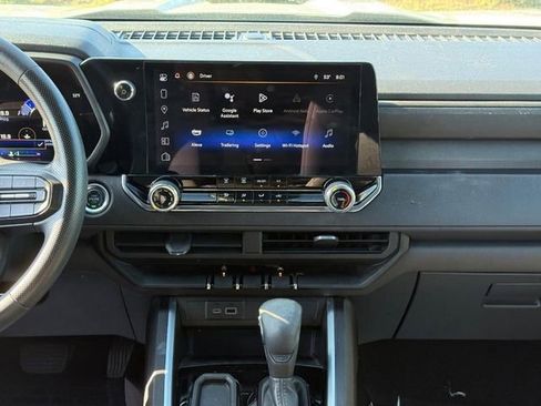 Used 2024 Chevrolet Colorado W/T w/ WT Convenience Package image 13