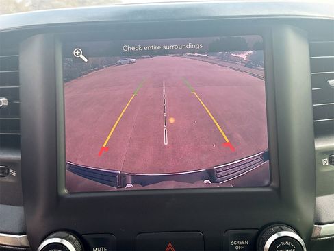 Used 2019 RAM 1500 Big Horn image 13