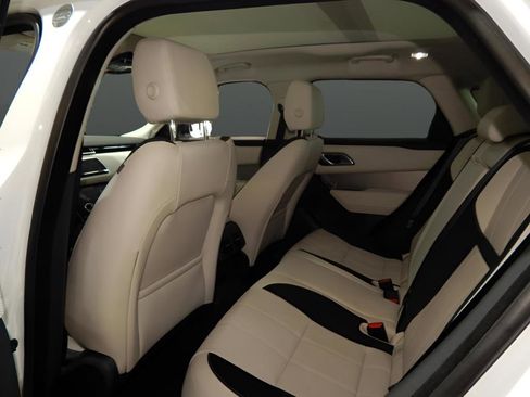Used 2022 Land Rover Range Rover Velar R-Dynamic S image 25