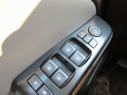 Used 2020 GMC Yukon Denali w/ Denali Ultimate Package image 28