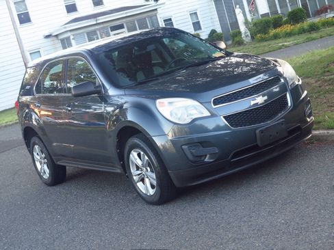 Used 2010 Chevrolet Equinox LS FWD image 12
