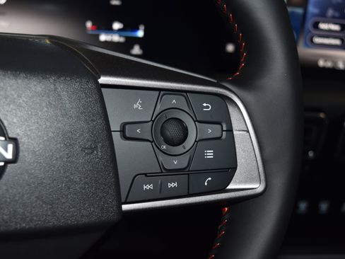 New 2026 Nissan Sentra SR w/ SR Premium Package image 7