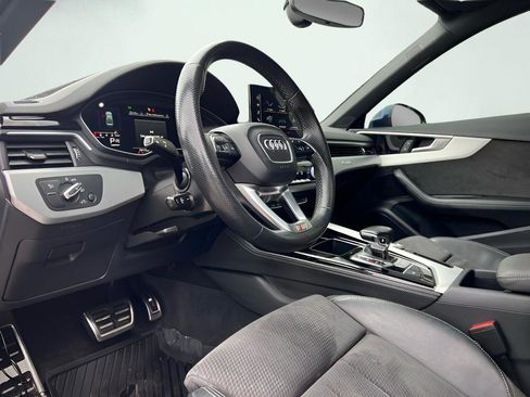 Used 2021 Audi A4 2.0T Premium Plus w/ Premium Plus Package image 2