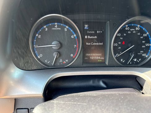 Used 2018 Toyota RAV4 XLE w/ Plus Extra Value Package AWD/4WD image 21