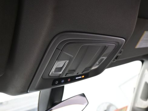 Used 2022 Chevrolet Silverado 1500 Custom image 31