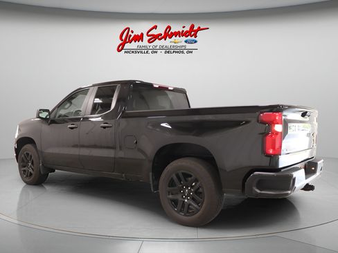 Used 2023 Chevrolet Silverado 1500 Custom AWD/4WD image 4