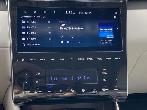 Used 2024 Hyundai Tucson Limited image 16