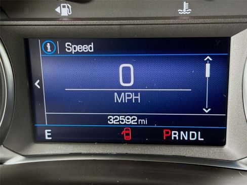 Used 2022 Chevrolet Equinox LT image 2