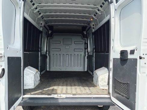Used 2017 RAM ProMaster 2500 w/ Interior Convenience Group FWD image 15
