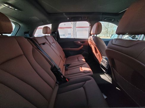 Used 2025 Audi Q7 3.0T Premium Plus image 6