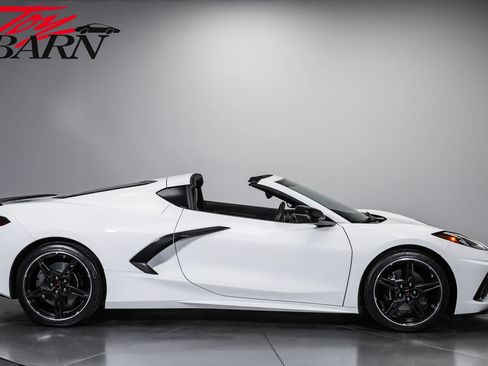 Used 2023 Chevrolet Corvette Stingray Coupe w/ Battery Protection Package RWD image 6