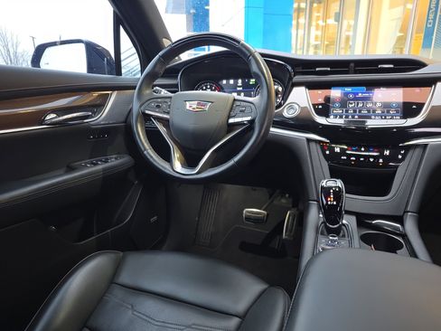 Used 2023 Cadillac XT6 Sport w/ Platinum Package image 30