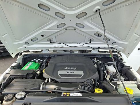 Used 2016 Jeep Wrangler Sport image 26