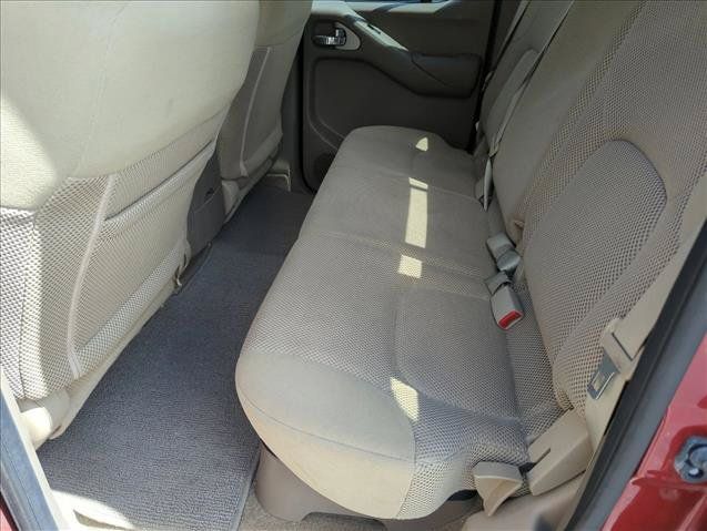 Used 2016 Nissan Frontier SV RWD image 13