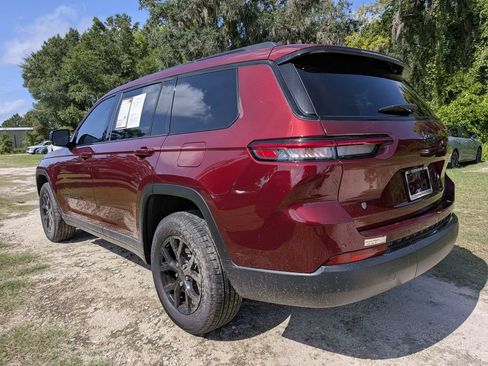 Used 2025 Jeep Grand Cherokee L Altitude RWD image 5