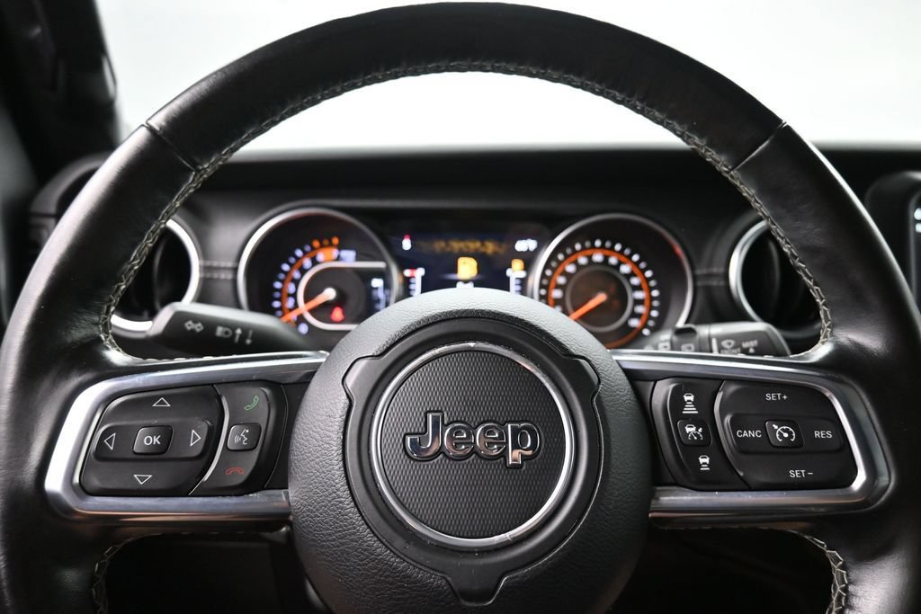 Used 2020 Jeep Wrangler Unlimited Sahara AWD/4WD image 12