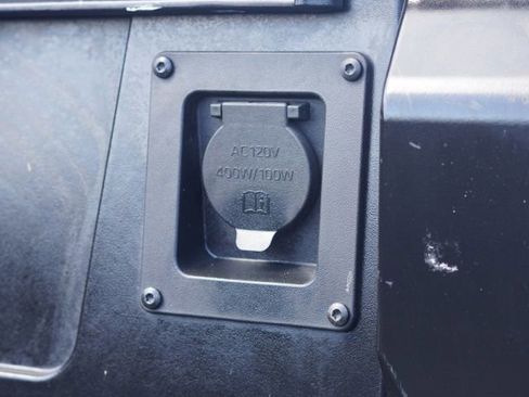 Certified 2022 Toyota Tundra Limited w/ TRD Off-Road Package image 16