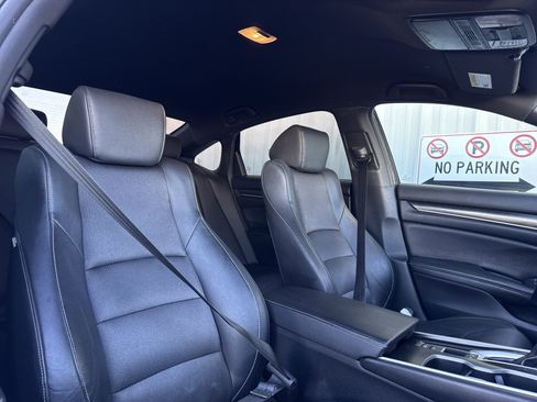 Used 2019 Honda Accord Sport image 31