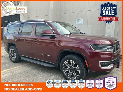Used 2022 Jeep Wagoneer Series III w/ Flexible Seating Group RWD image 1