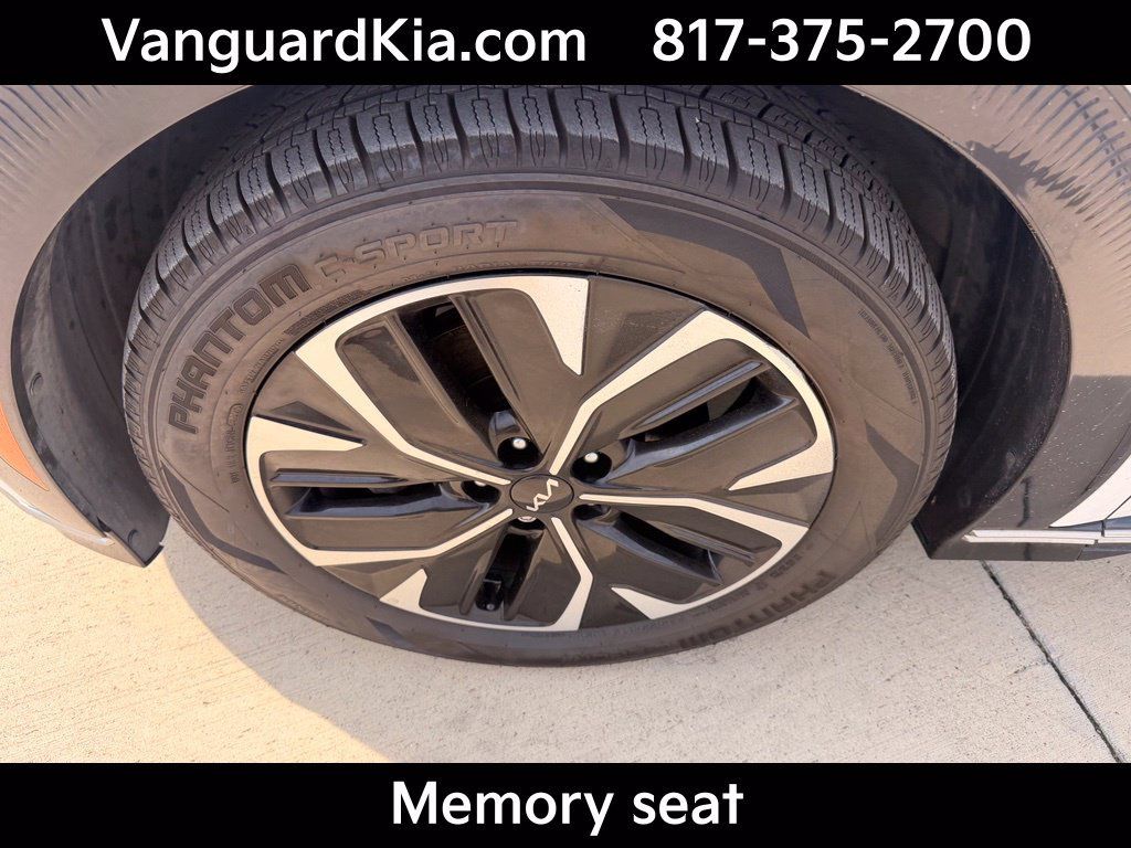 Certified 2023 Kia EV6 Wind w/ Wind Technology Package AWD/4WD image 8