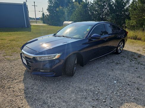 Used 2018 Honda Accord EX-L image 8