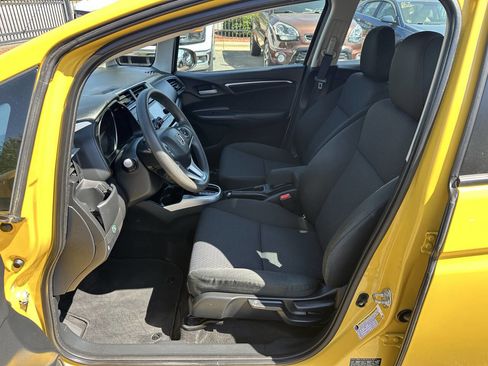 Used 2018 Honda Fit LX image 11