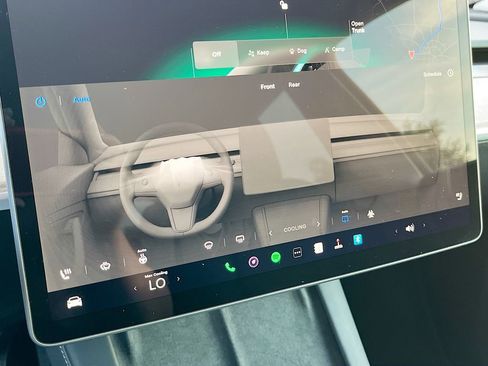 Used 2025 Tesla Model Y Long Range AWD/4WD image 15