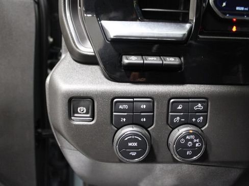 Used 2025 Chevrolet Silverado 1500 LTZ AWD/4WD image 44