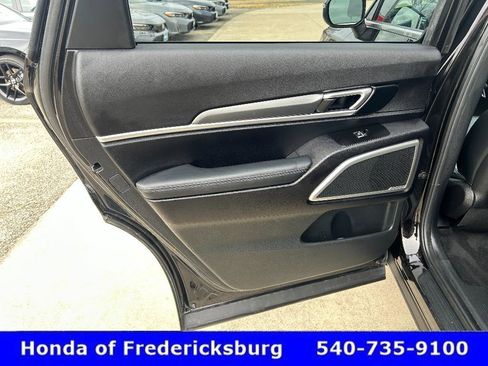 Used 2022 Kia Telluride S image 11