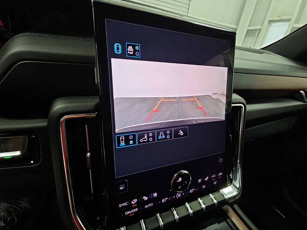 Certified 2025 GMC Yukon Denali RWD image 18