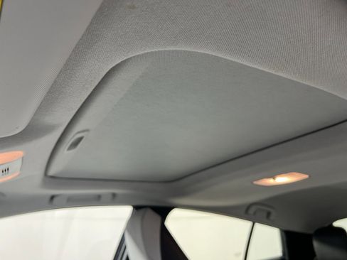 Used 2017 Toyota Prius Four image 23