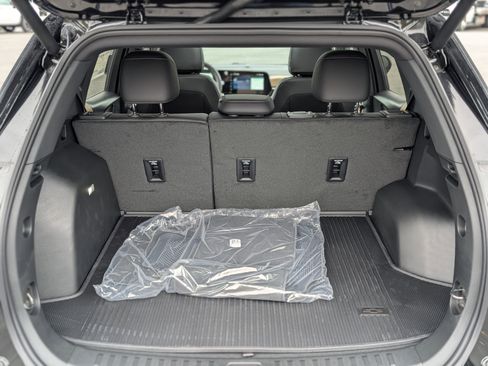 New 2026 Chevrolet Equinox ACTIV w/ Safety and Technology Package image 30