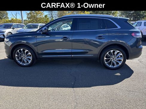 Certified 2022 Lincoln Nautilus Reserve w/ Luxury Package image 2