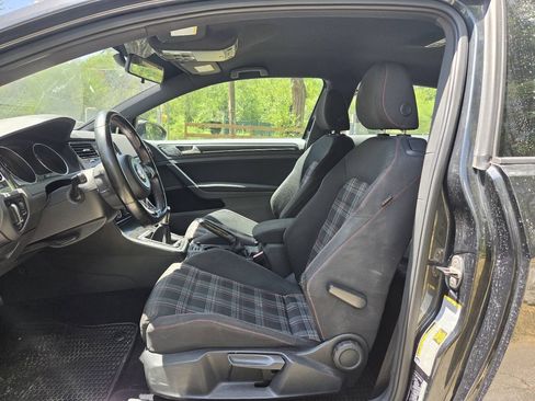 Used 2015 Volkswagen GTI S FWD image 10
