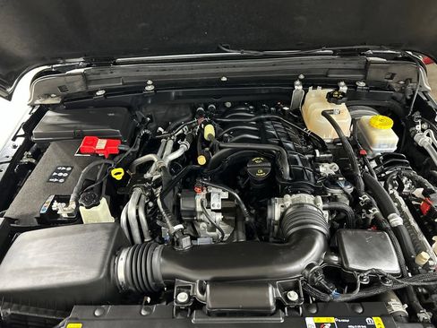 Used 2022 Jeep Wrangler Unlimited Sport AWD/4WD image 27
