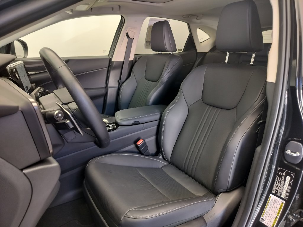 Used 2026 Lexus NX 350 AWD w/ Cold Area Package image 5