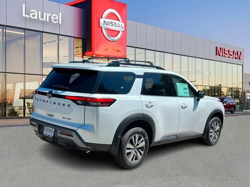 New 2026 Nissan Pathfinder SL AWD/4WD image 3