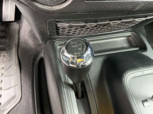 Used 2018 Jeep Wrangler Sport image 24