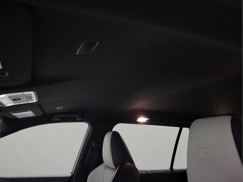 Used 2025 Lexus TX 500h AWD w/ Technology Package image 12