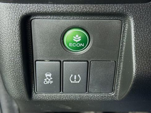 Used 2016 Honda HR-V EX-L image 10