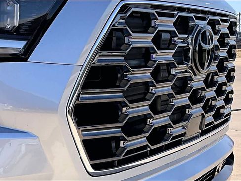 Used 2026 Toyota Sequoia Platinum image 29