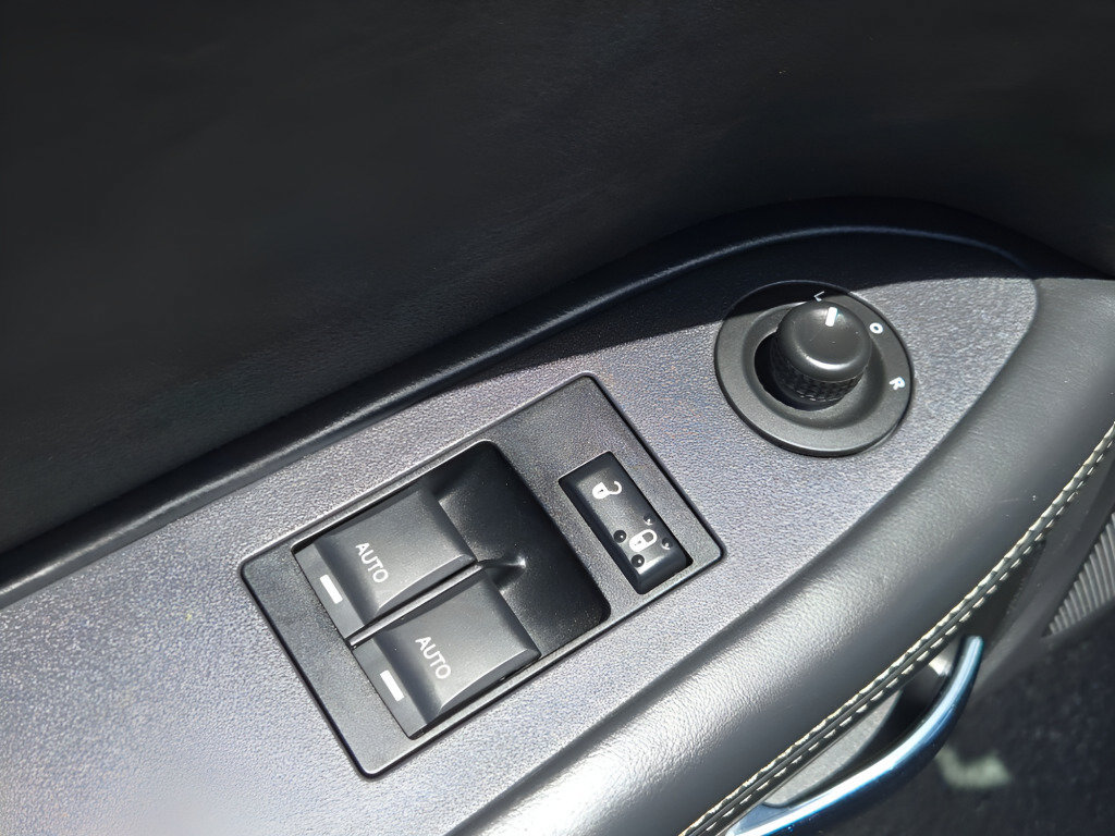 Used 2010 Dodge Challenger SRT8 w/ SRT Option Group II RWD image 17