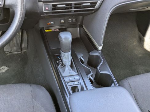 Used 2025 Toyota Camry LE image 18