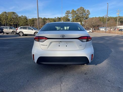 Used 2024 Toyota Corolla LE image 10