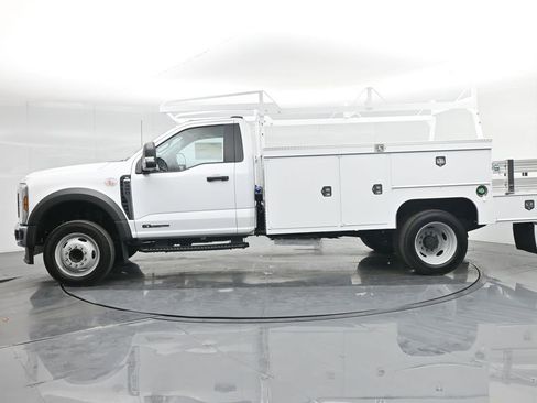 New 2025 Ford F450 XL w/ XL Chrome Package image 41