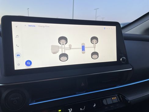 Used 2023 Toyota Prius XLE image 34