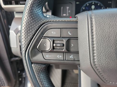 Certified 2025 Toyota Tacoma SR5 image 28