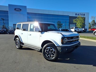 New 2025 Ford Bronco Outer Banks
