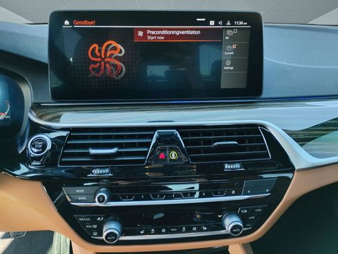 Used 2023 BMW 530i w/ M Sport Package image 18