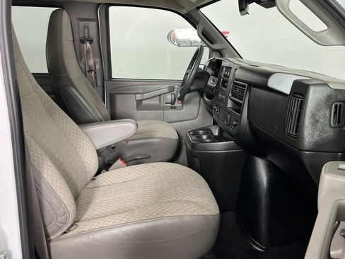 Used 2023 Chevrolet Express 3500 LT w/ LT Preferred Equipment Group RWD image 25